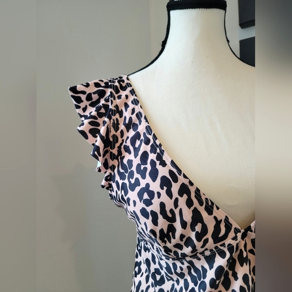 3/$30 Leopard Print V-Neck Ruffle Sleeve Swim Top - Picture 3 of 4